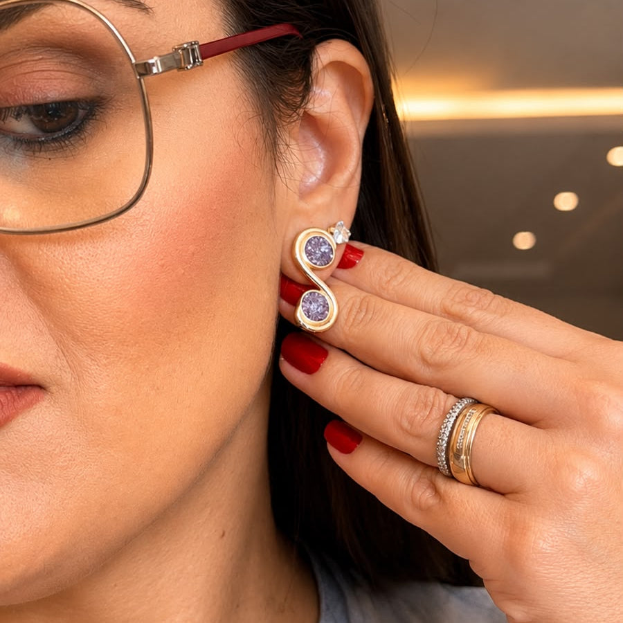 Brinco Ondas em Ametista e Pirita | Semi Joia Ametís