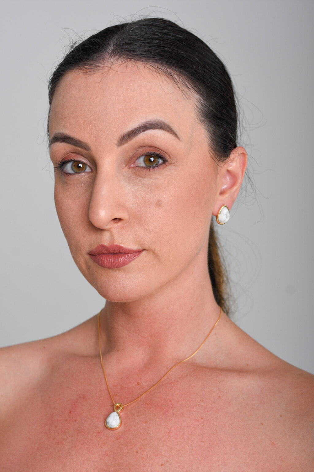 Colar Camila em Howlita Branca | Ametís