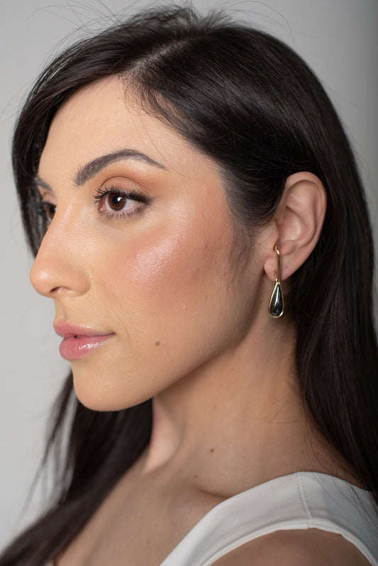 Brinco Ear Cuff Lívia em Hematita | Ametís
