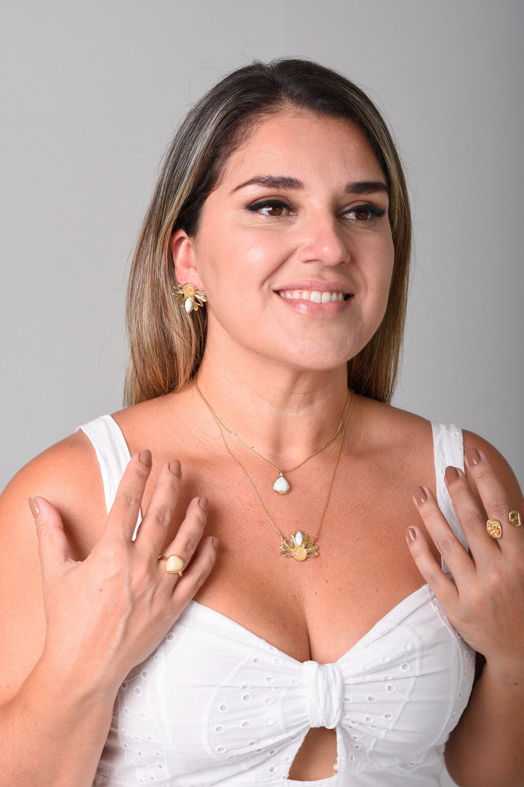 Colar Girassol em Howlita Branca e Citrino | Ametís
