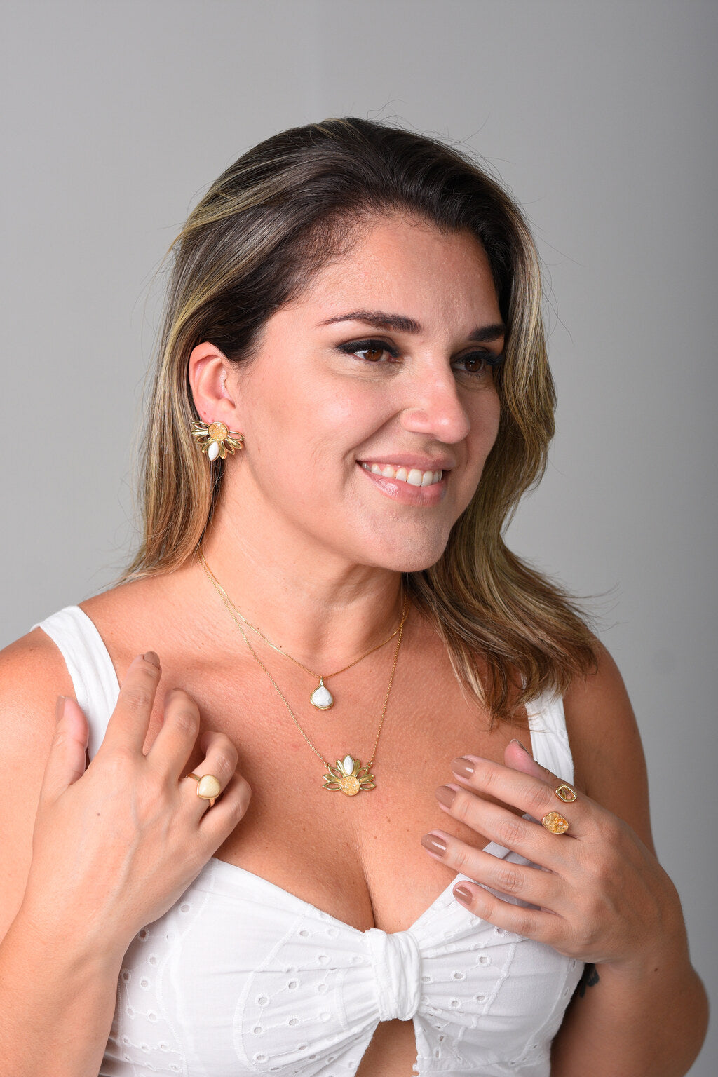Colar Girassol em Howlita Branca e Citrino | Ametís